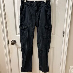 Black American Eagle cargo jeans size US0 regular used excellent condition.
